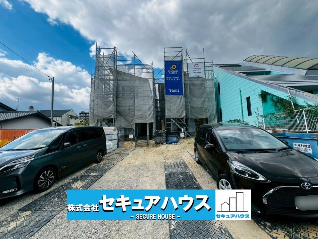 【今からご案内可能】愛知郡東郷町白鳥1丁目　全2棟の外観|駐車4台可能！オプション工事でカーポート設置などいかがでしょうか。その他にも、フェンスなどの「オプション工事」もご提案いたします♪