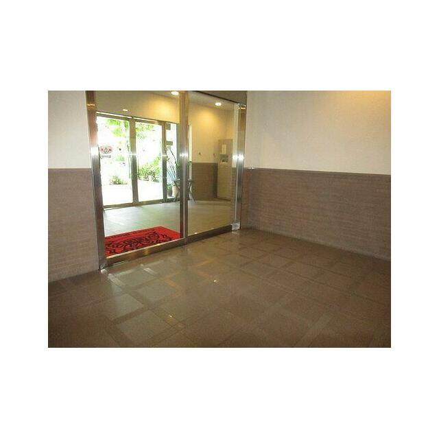 ライオンズプラザ池之端のエントランス