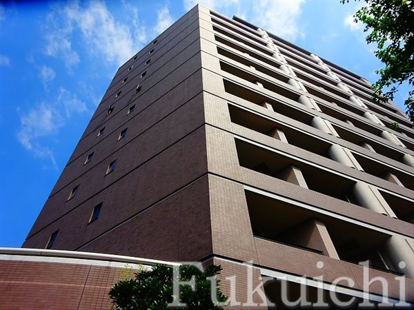 ドゥーエ学芸大学の外観