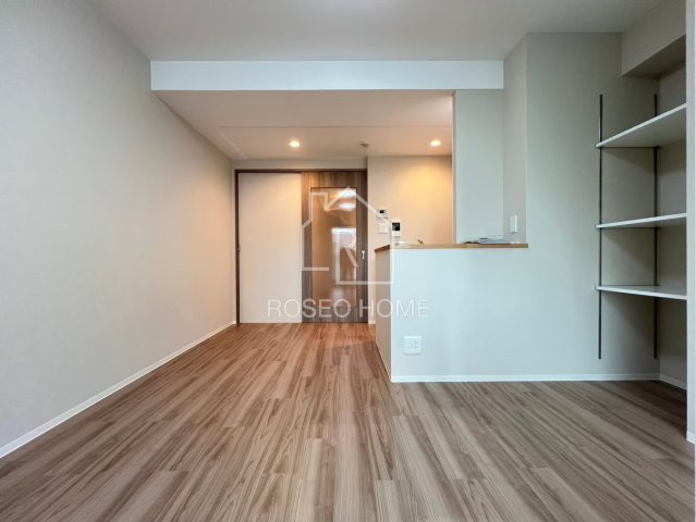 ラグレース天六の居間・リビング