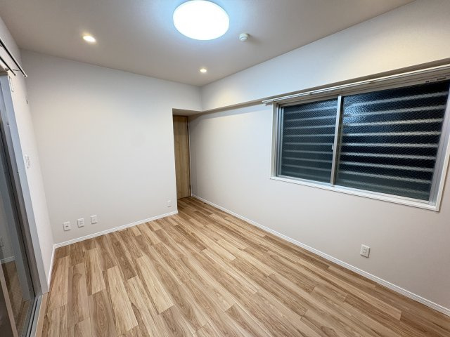 パラティーノ仲西の洋室