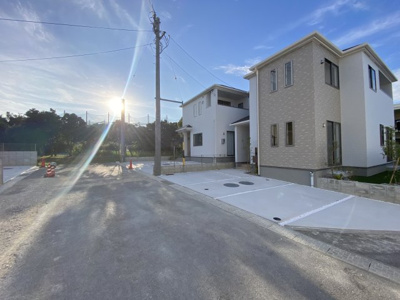 【前面道路含む現地写真】 | うるま市石川東恩納Ⅶ（全7棟）ラストF号棟 | ※前面道路6m♪