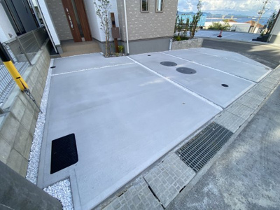 【駐車場】 | うるま市石川東恩納Ⅶ（全7棟）ラストF号棟 | F号棟　並列駐車3台可♪