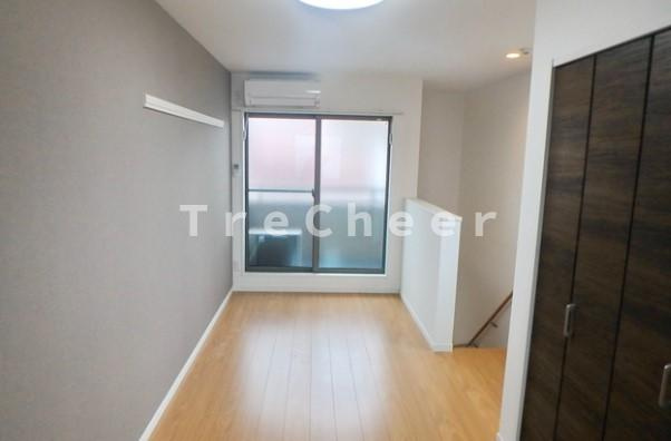 コンフォール駒込の洋室