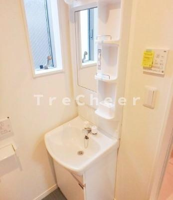 コンフォール駒込の独立洗面台