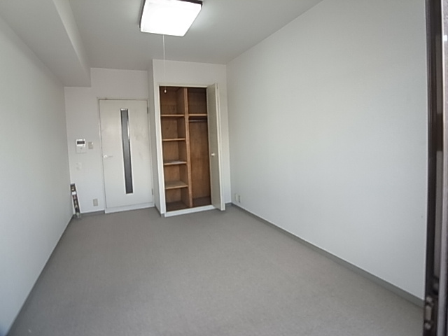 ドムールコスモス魚崎の洋室