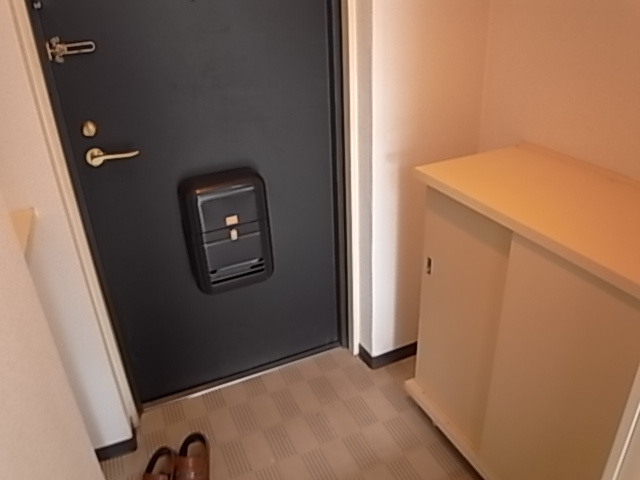 ドムールコスモス魚崎の玄関