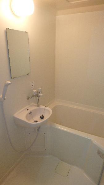 プラタナス・アベニューの浴室