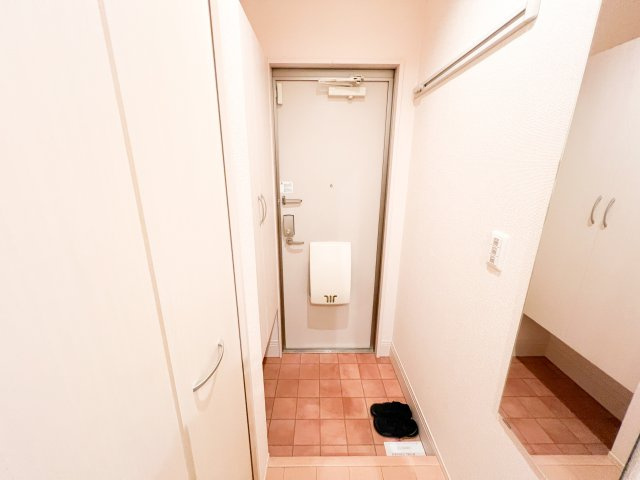 サンハイム青葉 C棟の玄関