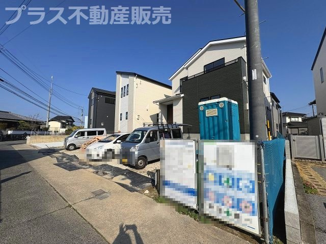 【外観】 | 福岡市東区奈多1丁目2期　5号棟（全6棟）【仲介手数料無料・0円】 | 現地写真。プラス不動産販売なら、現場の全ての棟をまとめてご見学頂けます。