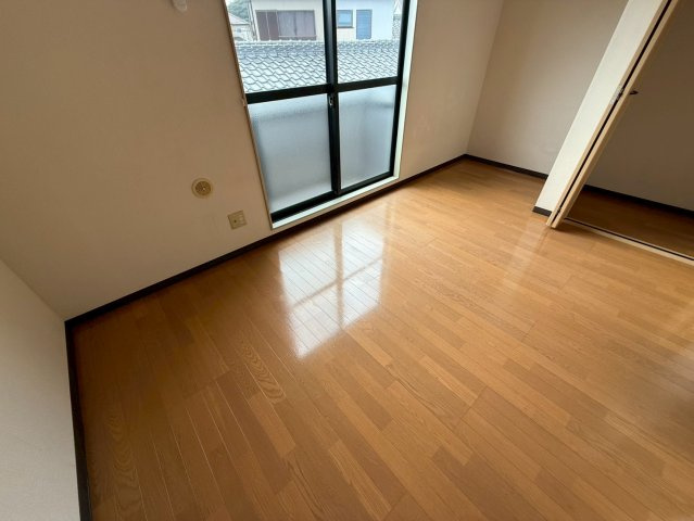 千葉県銚子市　一棟アパートの洋室