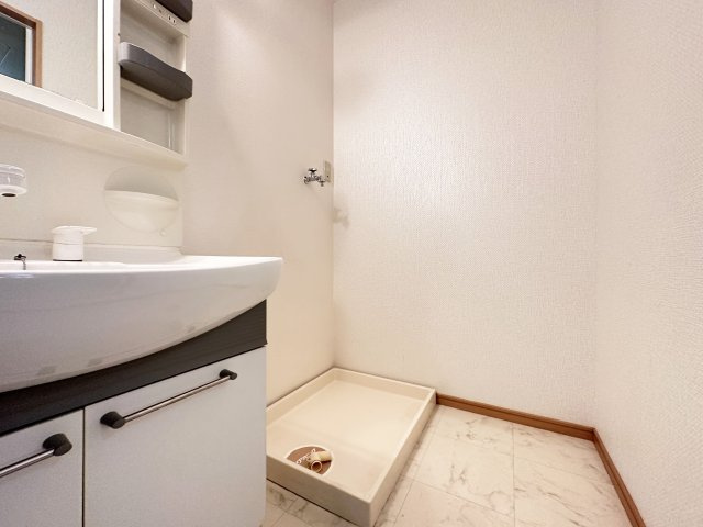 ブルージュ･ＴＡＫＡＳＯＮＥの洗面所