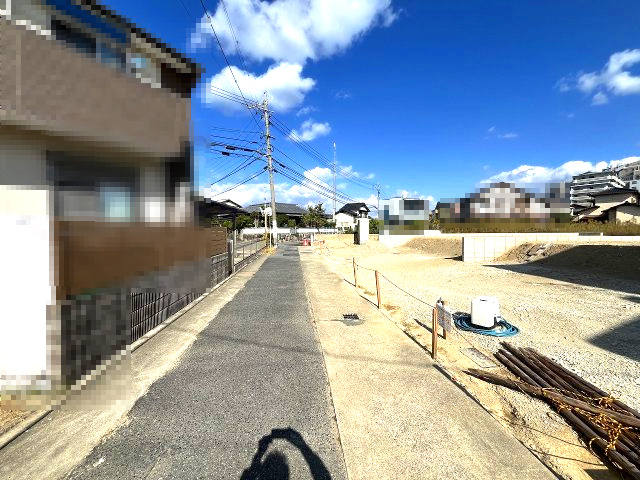 【その他】 | 福岡市東区奈多1丁目2期　6号棟（全6棟）【仲介手数料無料・0円】 | 現地写真。前面道路です。