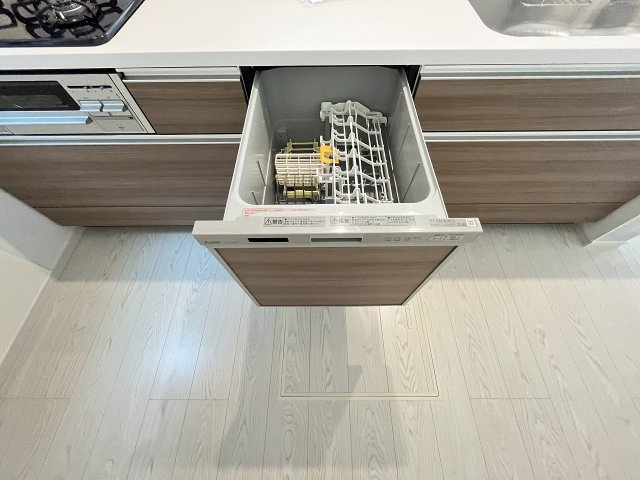 【キッチン】 | 福岡市東区奈多1丁目2期　6号棟（全6棟）【仲介手数料無料・0円】 | 施工例。施工例は完成時と異なる場合があります。