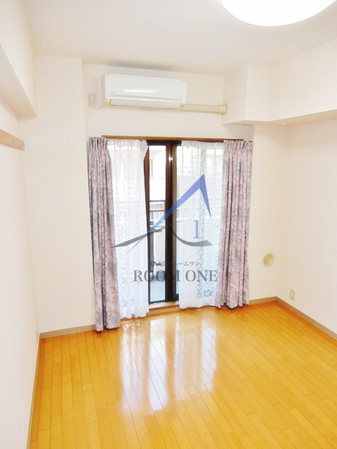 アウラ九段の居間・リビング|洋室のお部屋です。