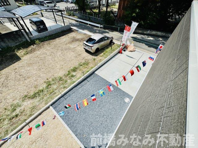 前橋市紅雲町二丁目24-1期　２号棟(全２棟)　リナージュ　新築建売分譲の駐車場|車をお持ちの方に嬉しい駐車場付きの物件です