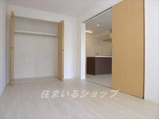 広島市安佐北区深川２丁目のアパートの寝室|クローゼットあり