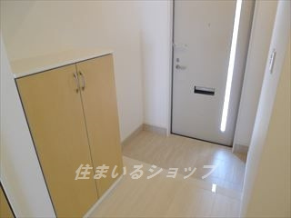 広島市安佐北区深川２丁目のアパートの玄関