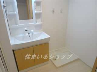 広島市安佐北区深川２丁目のアパートの洗面所|シャンプードレッサー