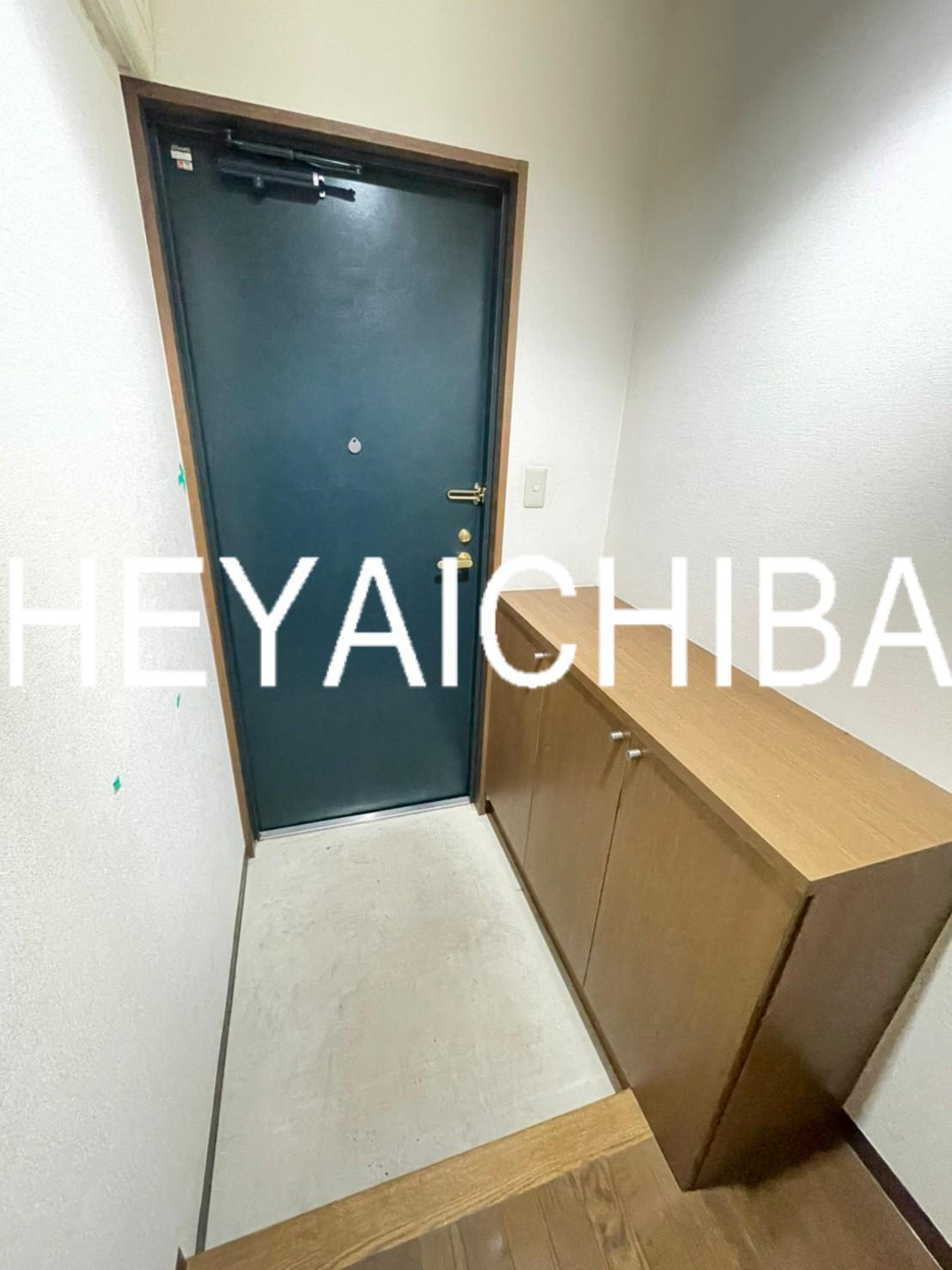 ミラベル関谷の玄関