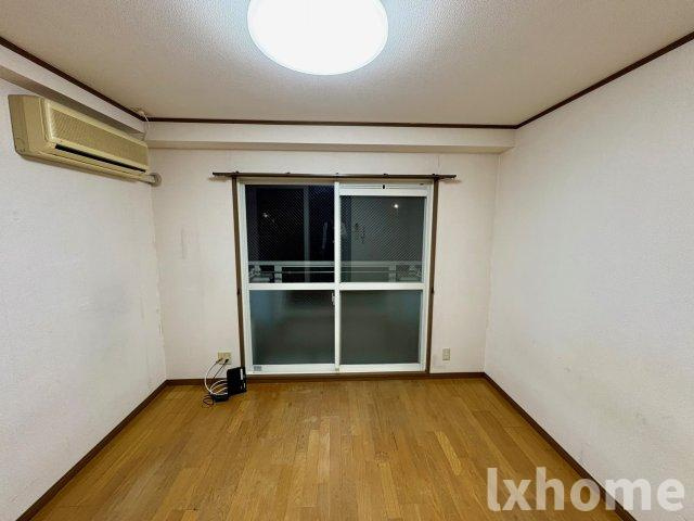 シャンブル南春日丘の居間・リビング