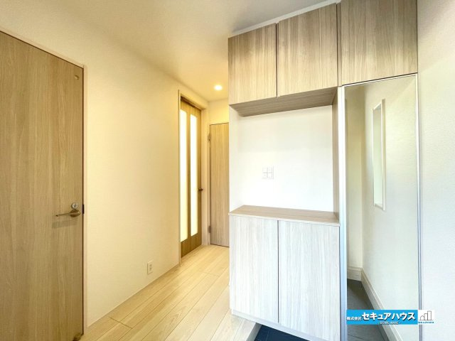 【同施工物件ご案内可能】愛知郡東郷町和合ヶ丘1丁目　全2棟の省エネ性能ラベル|事前予約にて現地ご見学いただけます！お気軽にお問い合わせください♪
■株式会社　セキュアハウス■
住宅ローンに強く、知識、経験豊富なスタッフ在籍
お客様に寄り添い、ご成約後もサポート致します。