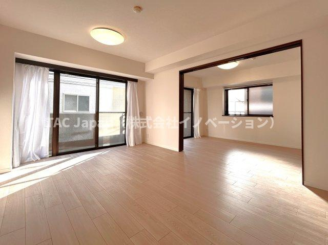 ダイアパレス八広花水木通りトリニティの居間・リビング|ご家族やお客様との時間など、多くの時を刻む空間。何気なく過ぎる時でさえも上質なひと時となる快適な空間を目指して。