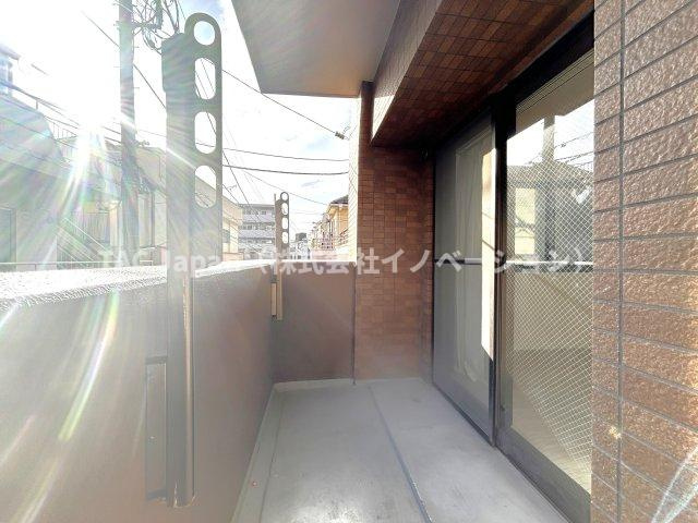 ダイアパレス八広花水木通りトリニティのバルコニー|気持ちの良い風を感じながら、眺望を楽しめるプライベートバルコニー。心が癒され、明日への活力が湧いてきます。