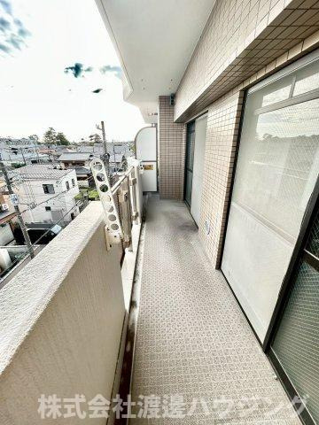 サンシャイン江坂のバルコニー