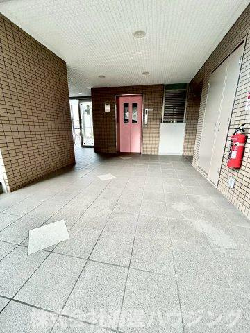 サンシャイン江坂のエントランス