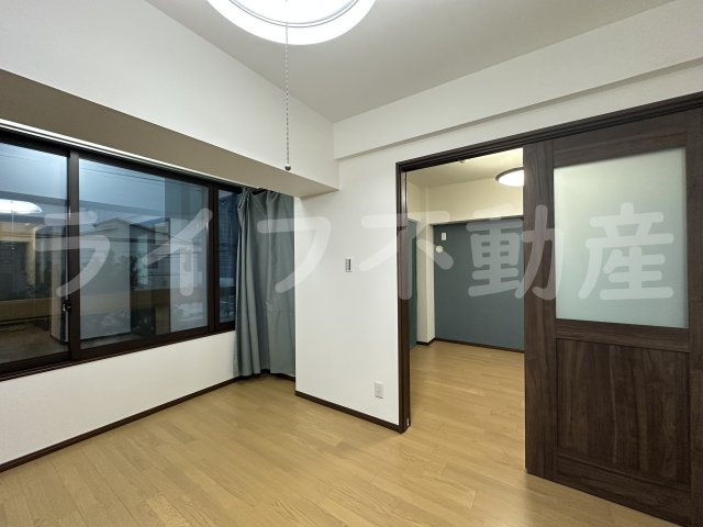 メゾン北深江の居間・リビング|ゆったりとしたリビングです