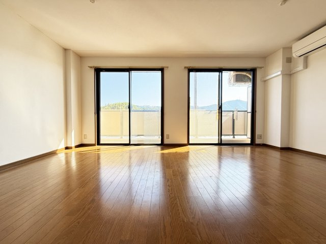 コーポYAMAMOTOⅡの居間・リビング