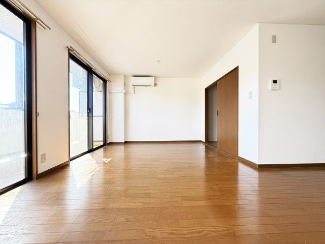 コーポYAMAMOTOⅡの居間・リビング