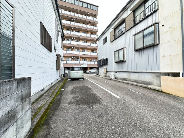 コーポYAMAMOTOⅡの駐車場