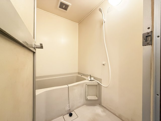 コーポYAMAMOTOⅡの浴室