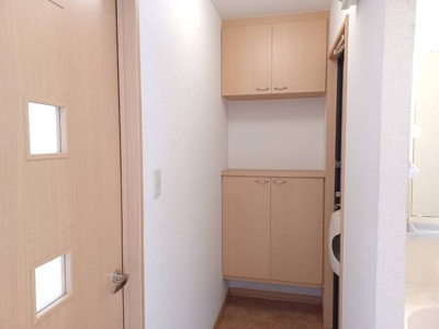 【玄関】 | ジョイフルヨコタ3