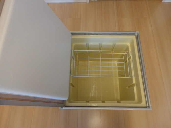 プランドール南国 A棟の収納|床下収納