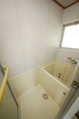 グリーンハイツ泉の浴室