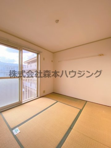 【和室】 | 　フラット・タームー | 趣のある和室です
