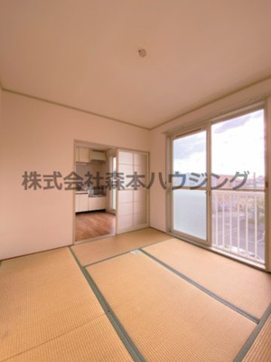 【和室】 | 　フラット・タームー | 和室がひろがる居住スペース