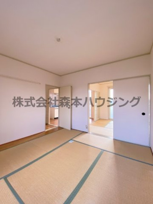 【和室】 | 　フラット・タームー | 柔らかい畳が心地よい和室
