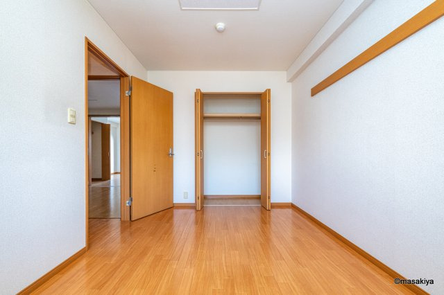 メゾン・ド・ポプラの洋室