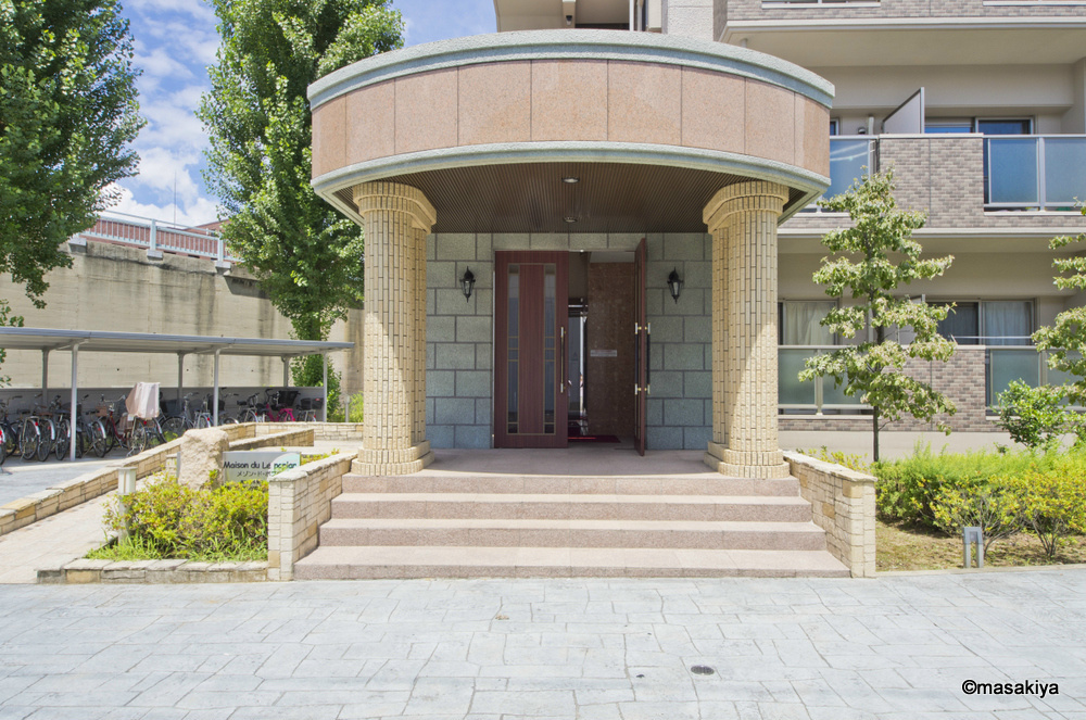 メゾン・ド・ポプラのエントランス|エントランス