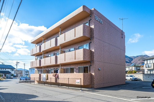 ブレイン裾花の外観