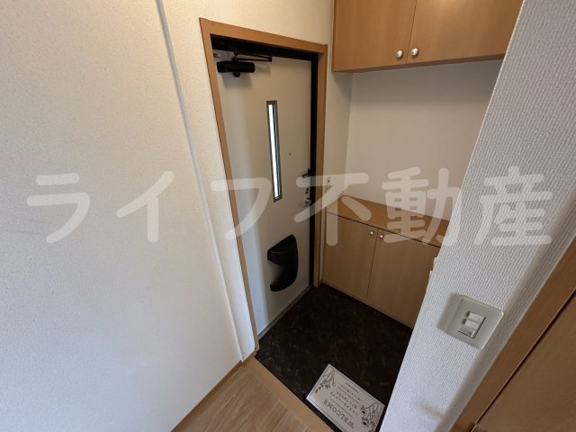 メゾンニュー池島 Aの玄関|きれいな玄関です