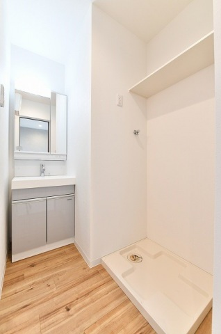 ＲＥＧＡＬＥＳＴ　ＣＡＲＡＴ(レガリストカラット)の居間・リビング