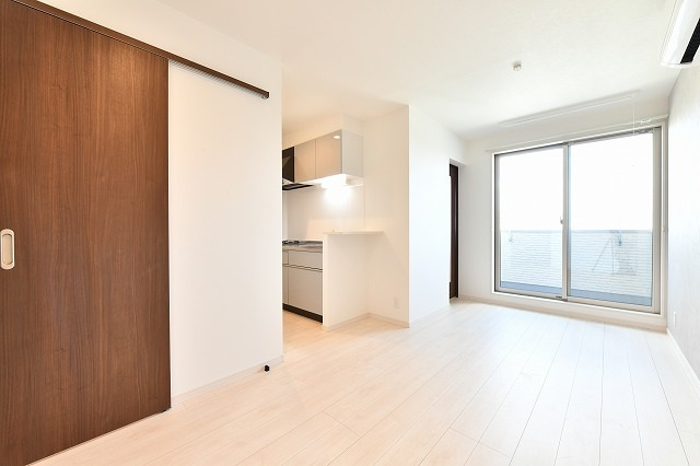 ＲＥＧＡＬＥＳＴ　ＣＡＲＡＴ(レガリストカラット)の居間・リビング