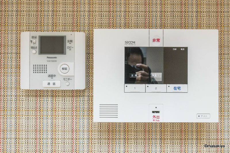 フローラ稲葉のセキュリティ|オートロック付きTVインターホン　セコムセキュリティ