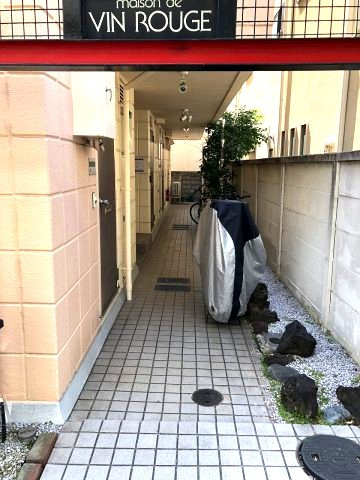 メゾン・ド・ヴァンルージュのエントランス