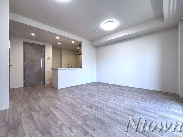 【居間・リビング】 | プレサンス名駅南ブリエ | こちらの居間で趣味の時間をお楽しみください